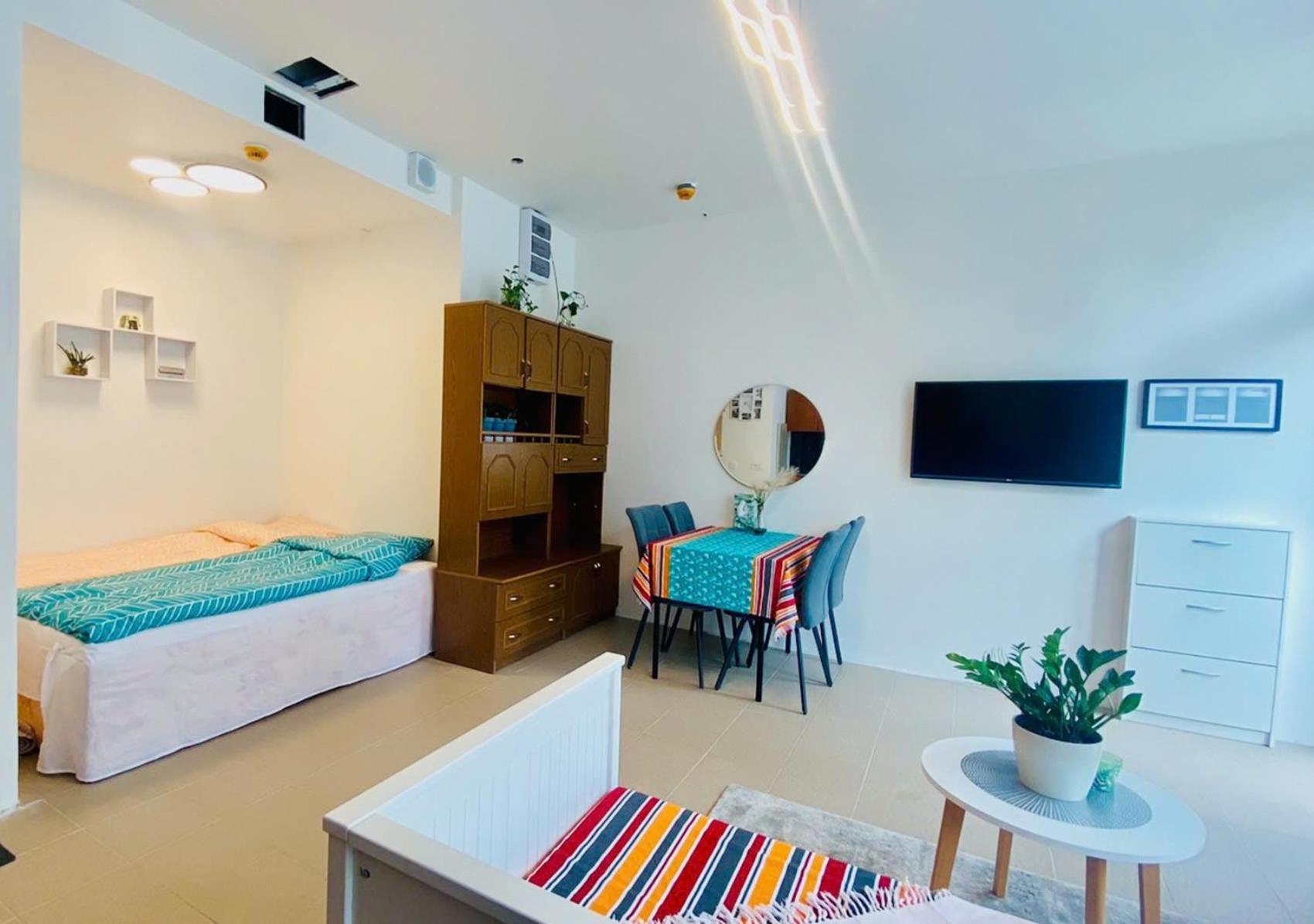 Green Studio Praha 2 L Ground Floor Free Parking Eksteriør billede